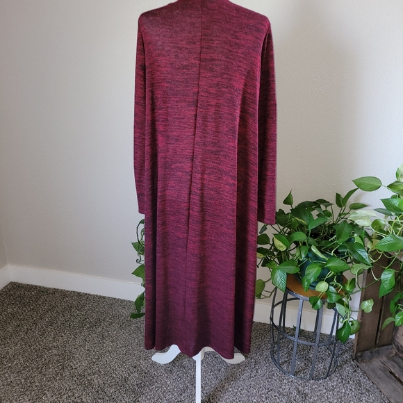 LulaRoe women's open front cardigan with pockets. - Picture 2 of 16